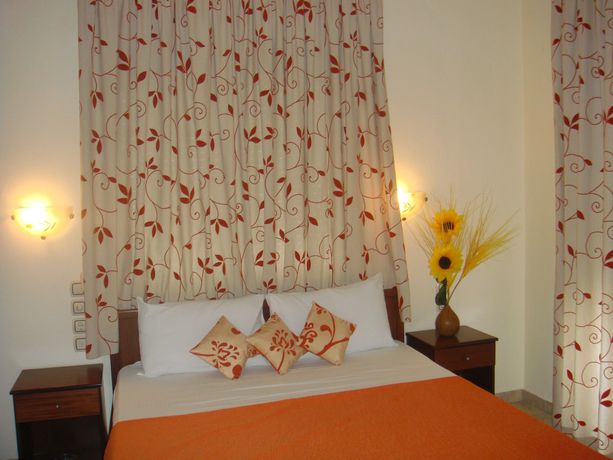 Imagen de la habitación del Hotel Karagianni. Foto 18