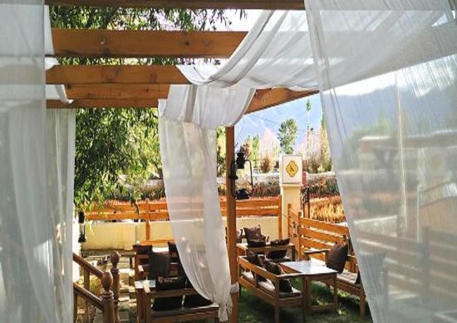 Imagen del bar/restaurante del Hotel Karakoram. Foto 16