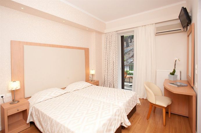 Imagen de la habitación del Hotel Karalis Beach. Foto 2