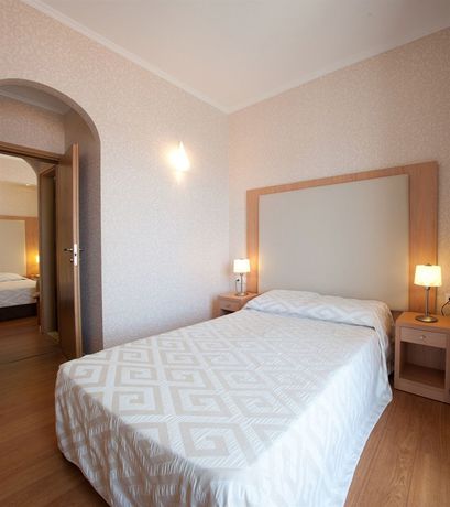 Imagen de la habitación del Hotel Karalis Beach. Foto 8