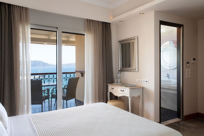 Imagen de la habitación del Hotel Karalis City. Foto 11