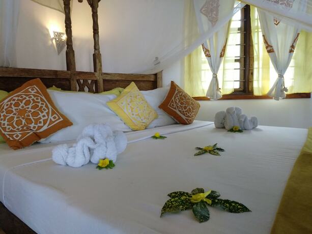 Imagen de la habitación del Hotel Karamba. Foto 15