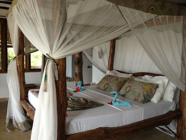 Imagen de la habitación del Hotel Karamba. Foto 17