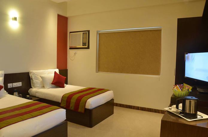 Imagen de la habitación del Hotel Karan Vilas, Agra. Foto 8