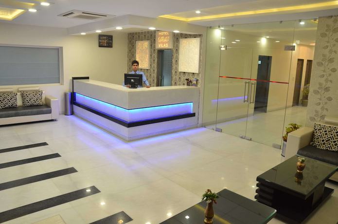 Imagen de los interiores del Hotel Karan Vilas, Agra. Foto 18