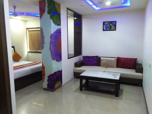 Imagen de la habitación del Hotel Karan Vilas, Agra. Foto 12