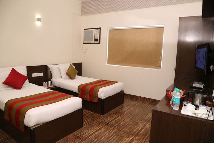 Imagen de la habitación del Hotel Karan Vilas, Agra. Foto 15