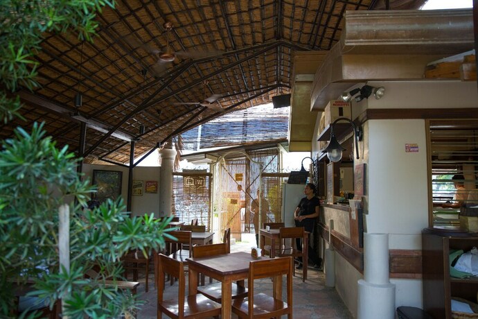 Imagen del bar/restaurante del Hotel Karancho Beach House. Foto 13