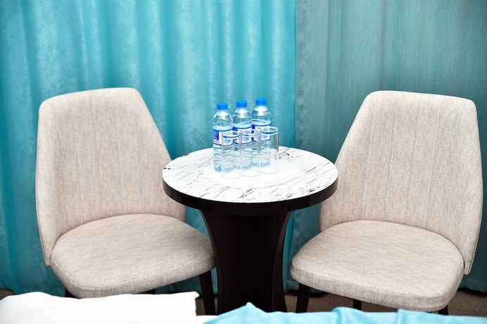 Imagen de la habitación del Hotel Karat Inn. Foto 3