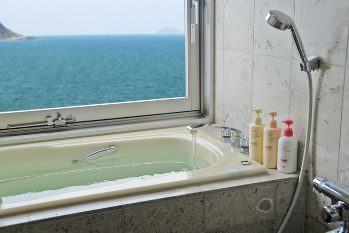 Imagen de la habitación del Hotel Karatsu Seaside Hotel. Foto 15