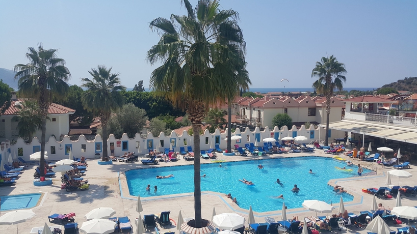 Imagen de la piscina del Hotel Karbel - All Inclusive. Foto 18