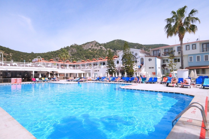 Imagen de la piscina del Hotel Karbel - All Inclusive. Foto 19