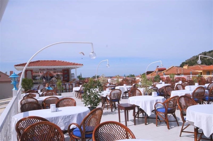 Imagen del bar/restaurante del Hotel Karbel - All Inclusive. Foto 7