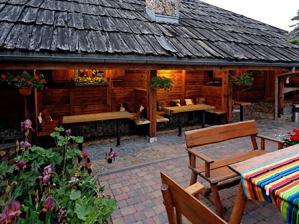 Imagen general del Hotel Karczma Rzym. Foto 14