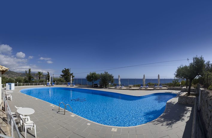 Imagen general del Hotel Kardamili Beach. Foto 1