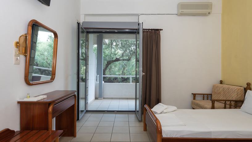 Imagen de la habitación del Hotel Kardamili Beach. Foto 14