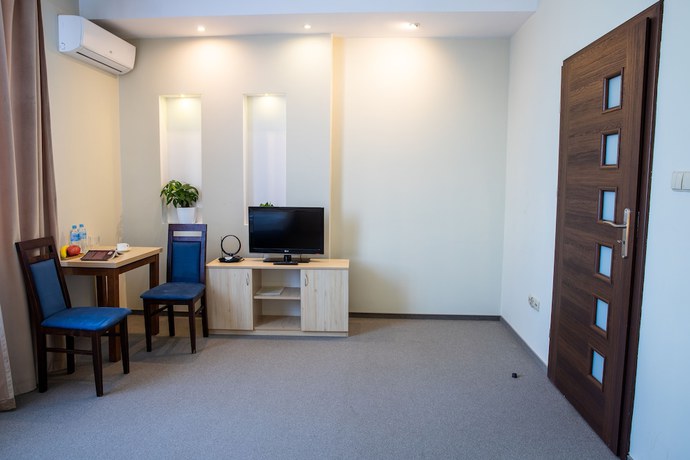 Imagen de la habitación del Hotel Kardamon. Foto 12