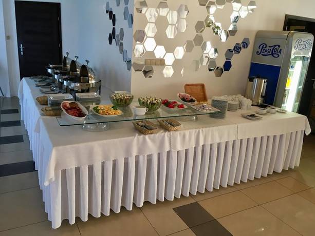 Imagen del bar/restaurante del Hotel Kardamon. Foto 4