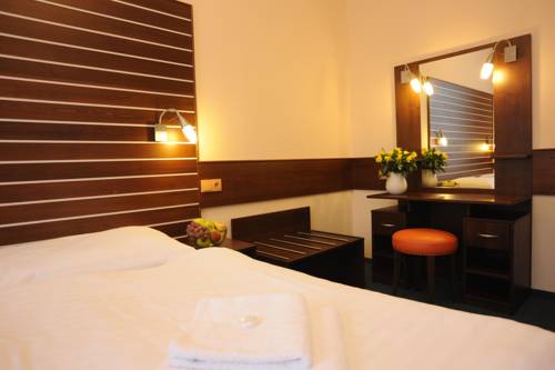 Imagen de la habitación del Hotel Karel Iv.. Foto 5