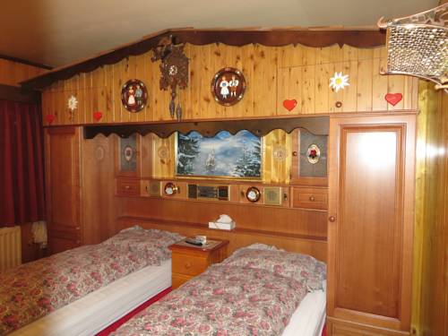 Imagen de la habitación del Hotel Karelia Alpine Lodge. Foto 6