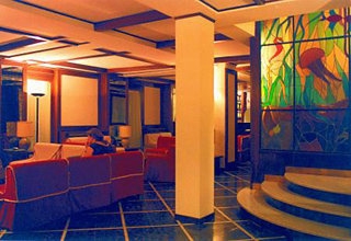 Imagen de los interiores del Hotel Karellion. Foto 6