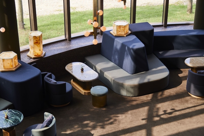 Imagen de los interiores del Hotel Karen. Foto 17