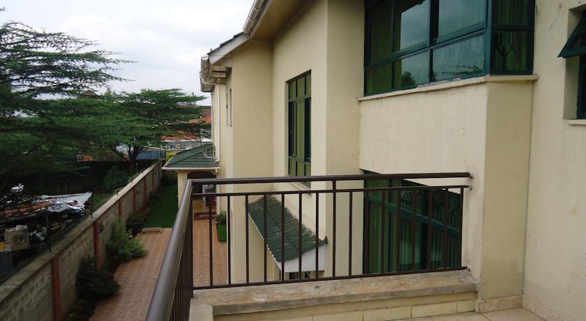 Imagen general del Hotel Karen Inn and Suites. Foto 3