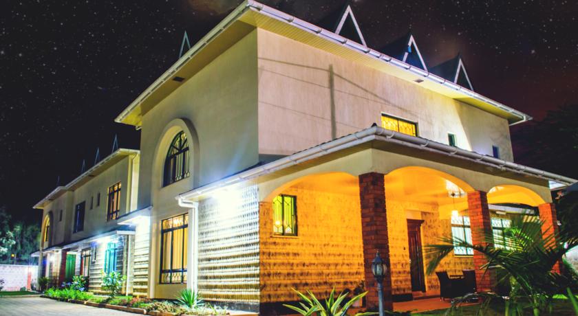 Imagen general del Hotel Karen Inn and Suites. Foto 7