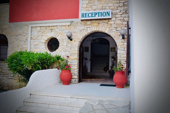 Imagen general del Hotel Kari. Foto 9