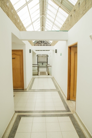 Imagen de los interiores del Hotel Kariary. Foto 16