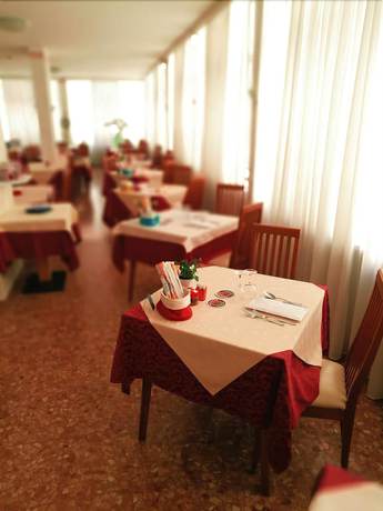 Imagen del bar/restaurante del Hotel Karibe, Bibione Lido del Sole. Foto 6