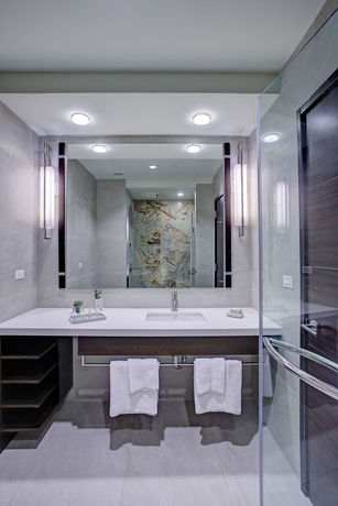 Imagen de los interiores del Hotel Karibe, P&eacute;tionville. Foto 13