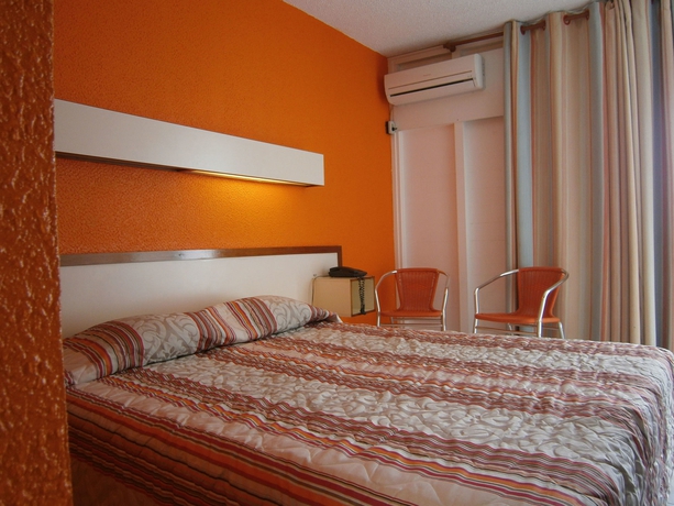 Imagen de la habitación del Hotel Karibea Camelia Residence. Foto 9