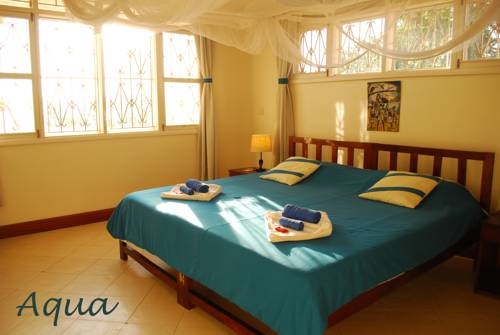 Imagen de la habitación del Hotel Karibu Entebbe. Foto 2