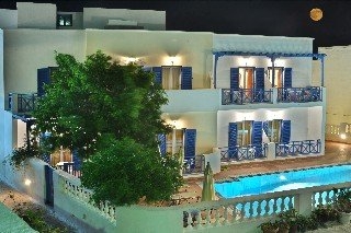 Imagen de la piscina del Hotel Karidis. Foto 12