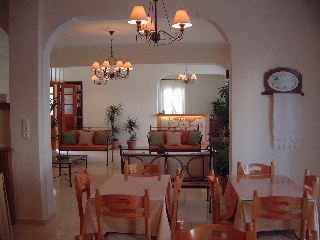 Imagen de los interiores del Hotel Karidis. Foto 10