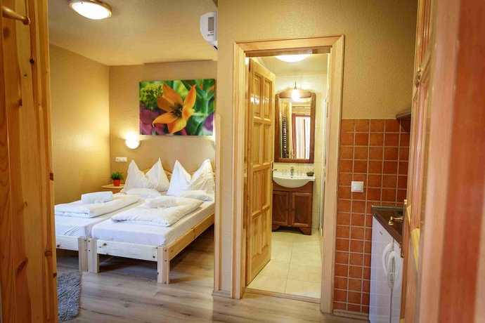 Imagen de la habitación del Hotel Karin, Budapest. Foto 10