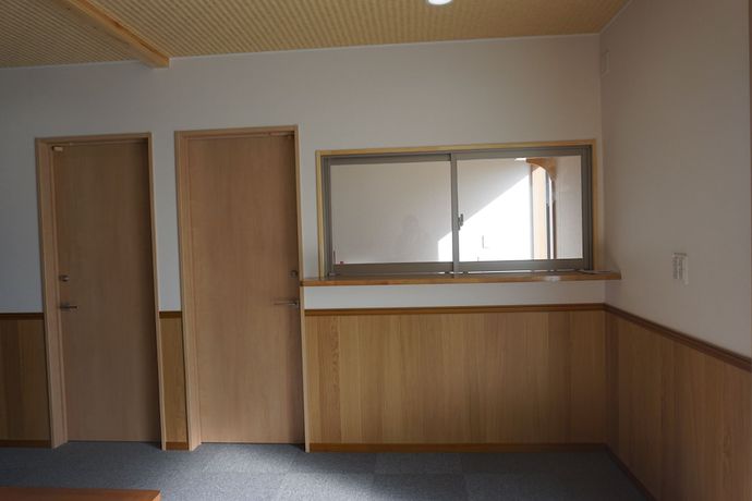 Imagen de los interiores del Hotel Karin Doo. Foto 16