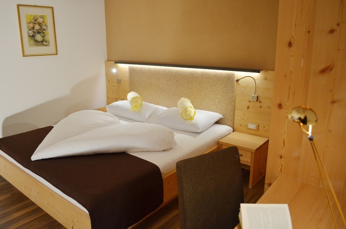 Imagen de la habitación del Hotel Karin, Tirol - Tirolo. Foto 12