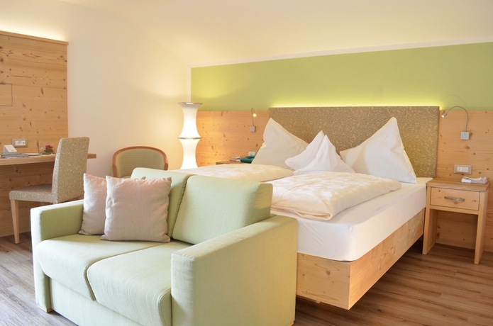 Imagen de la habitación del Hotel Karin, Tirol - Tirolo. Foto 13