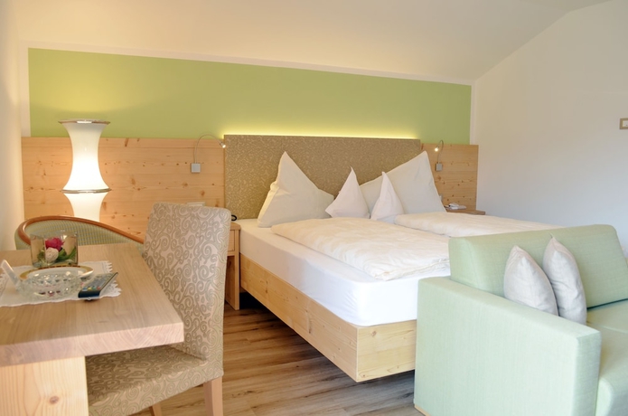 Imagen de la habitación del Hotel Karin, Tirol - Tirolo. Foto 15