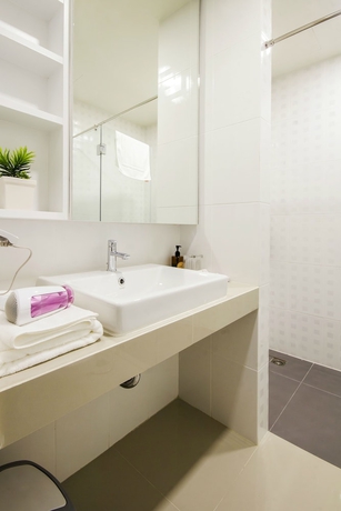 Imagen de la habitación del Hotel Karin and Serviced Apartment. Foto 11