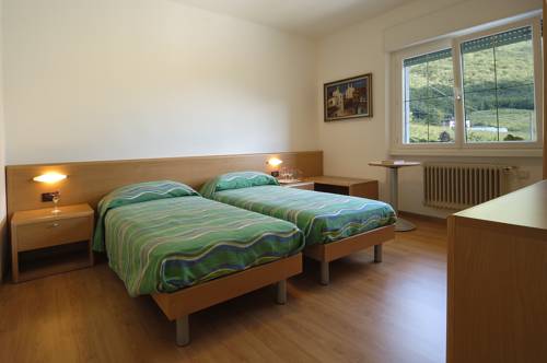 Imagen de la habitación del Hotel Karinhall. Foto 6