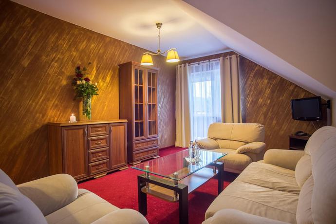 Imagen de la habitación del Hotel Karino Spa. Foto 8