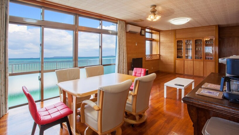 Imagen de la habitación del Hotel Kariyushi Condominium Resort Kin New Covenant. Foto 4