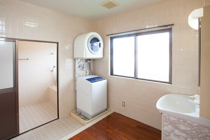 Imagen de la habitación del Hotel Kariyushi Condominium Resort Kin New Covenant. Foto 5