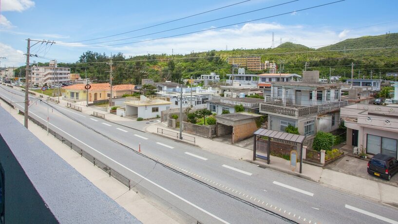 Imagen de la habitación del Hotel Kariyushi Condominium Resort Kin New Covenant. Foto 9