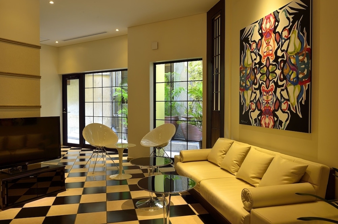 Imagen de los interiores del Hotel Kariyushi Lch. Izumizaki Kencho Mae. Foto 14