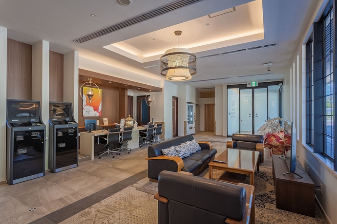 Imagen de los interiores del Hotel Kariyushi Lch Resort. Foto 13