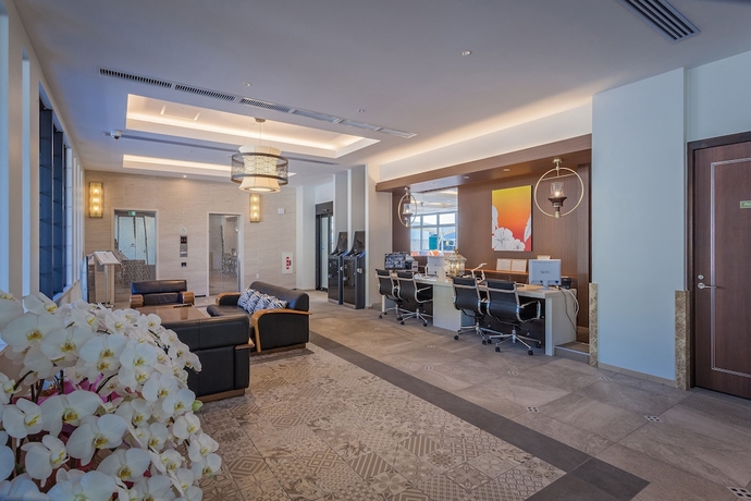 Imagen de los interiores del Hotel Kariyushi Lch Resort. Foto 14